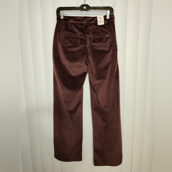 NWT Levi's brown velvet baggy trouser Woman's size 24x31 - Picture 2 of 6